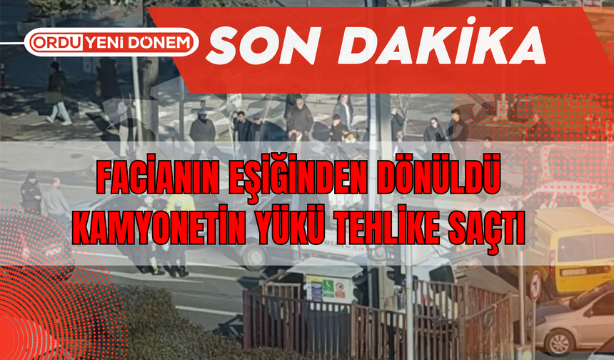 Kamyonetten Fırlayan Metal Yük Başka Bir Aracın Camına Saplandı!