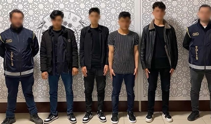 Bayburt’ta 4 düzeniz göçmen ve 3 insan taciri yakalandı