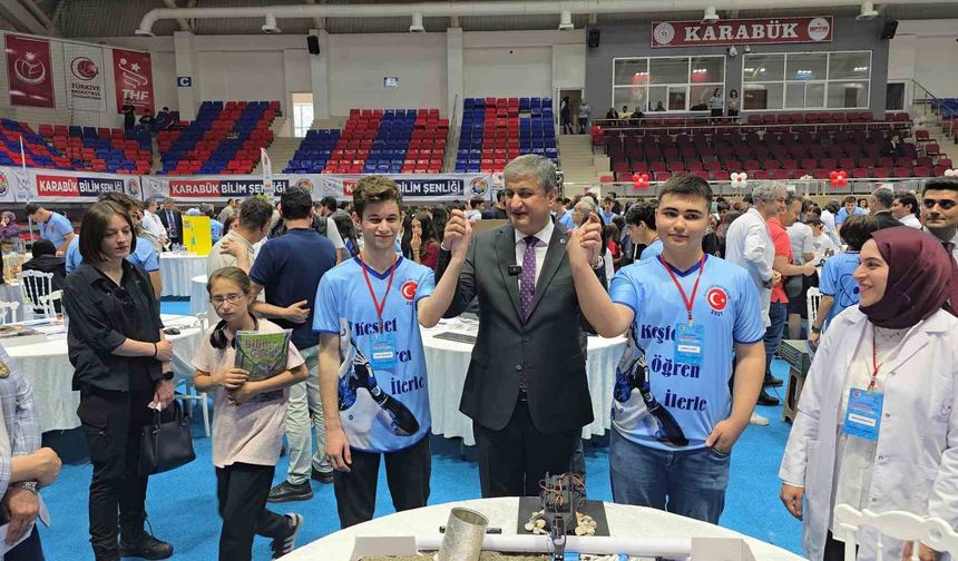 Karabük’te 200 öğrenci 65 projeyle yeteneklerini sergiledi
