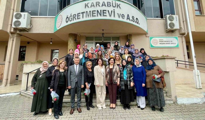 Karabük’te şehit anneleri yemekte buluştu