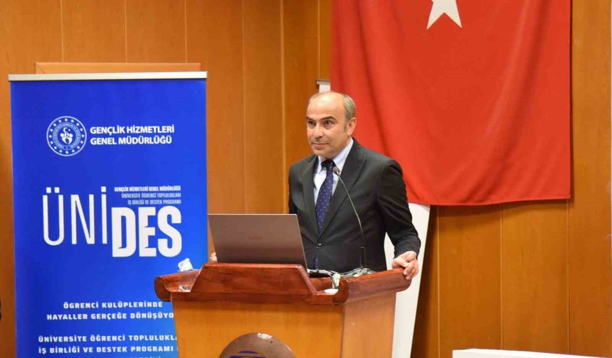 Samsun’da "Bilişim Çağında Dezenformasyon" konferansı