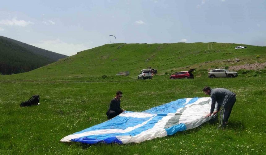 Artvin’de P2 Yamaç Paraşütü Eğitimi tamamlandı