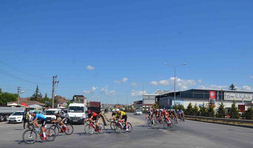 Bisiklet Türkiye Kupası 5. Etap Puanlı Yol Yarışı Bafra’da yapıldı