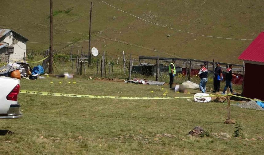 Giresun’da mera kavgasındaki cenazeler savcılık incelemesinin ardından hastane morguna kaldırıldı