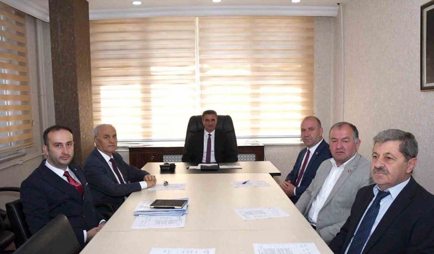 Gümüşhane Valiliği, Taşköprü Yaylası’ndaki kaçak yapıların yıkımına karar verdi