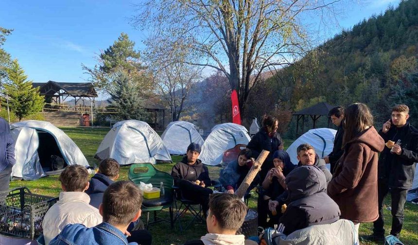 Gönüllü gençler Samandere’de bir araya geldi