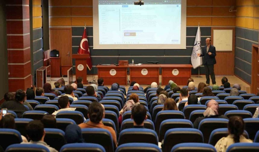 KBÜ’de tez yazım sürecine yönelik atölye çalışmaları sürüyor