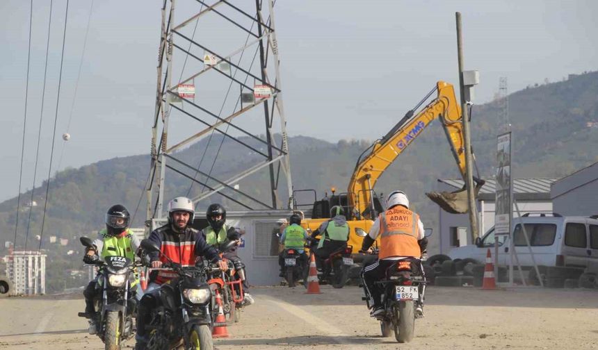 Motosiklet sürücülerinin tehlikeli ‘eğitim pisti’ alanı