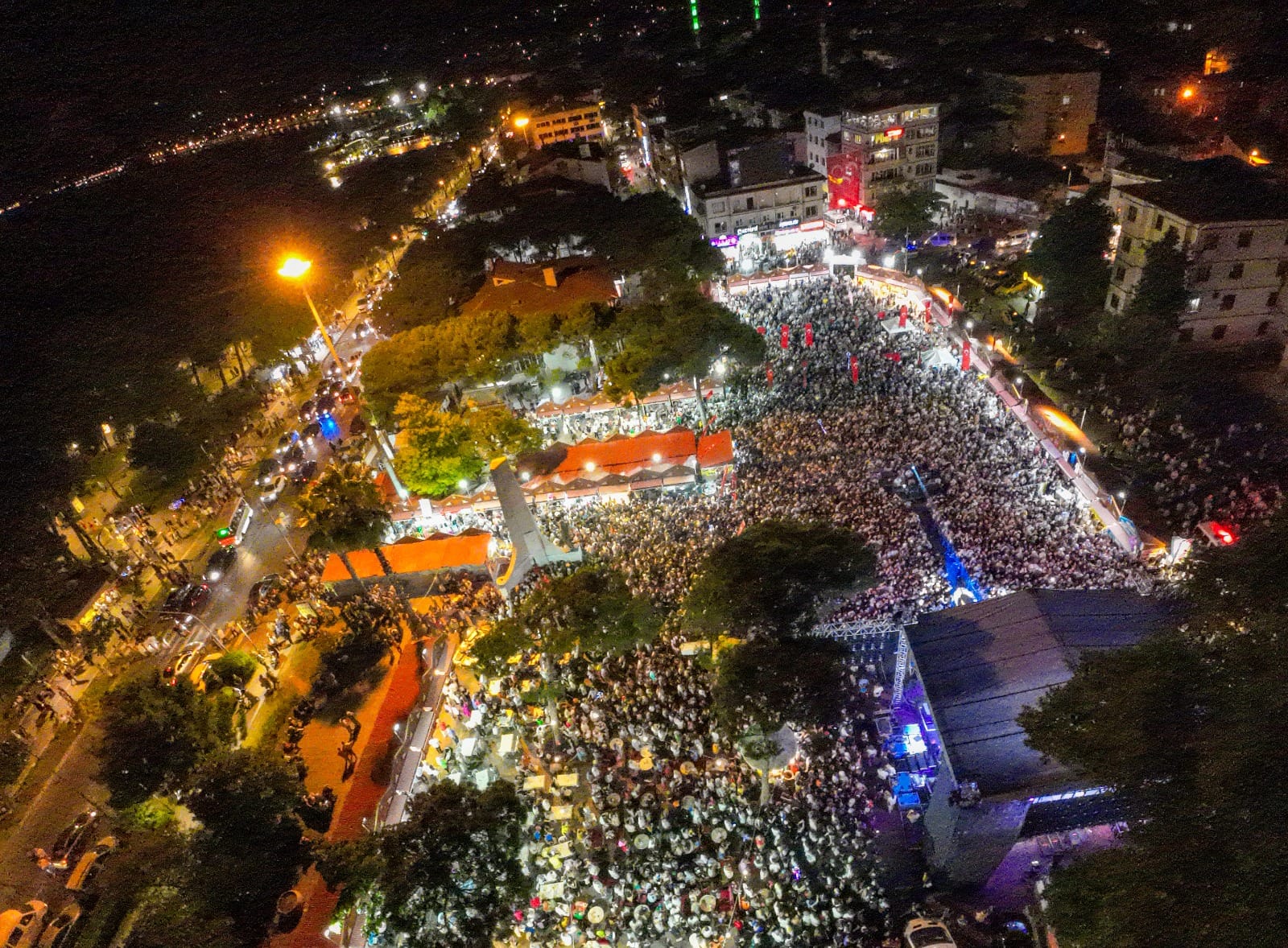 ÜNYE’DEN YILDIZLAR GEÇTİ (3)