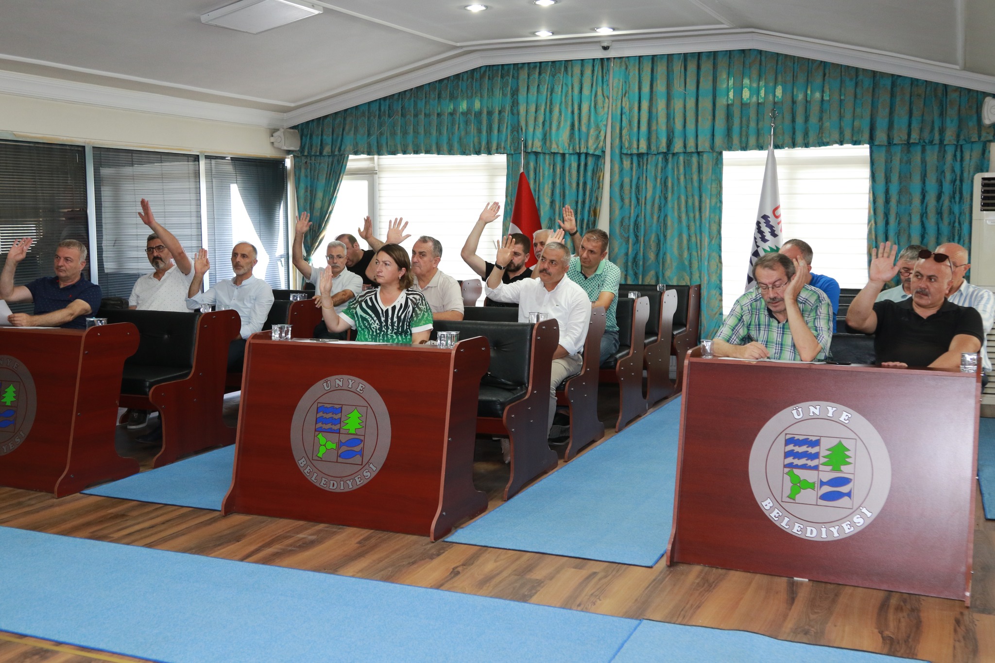 BAŞKAN TAVLI, MECLİS’TE YAPILAN VE YAPIMI DEVAM EDEN HİZMETLERİ DEĞERLENDİRDİ (5)