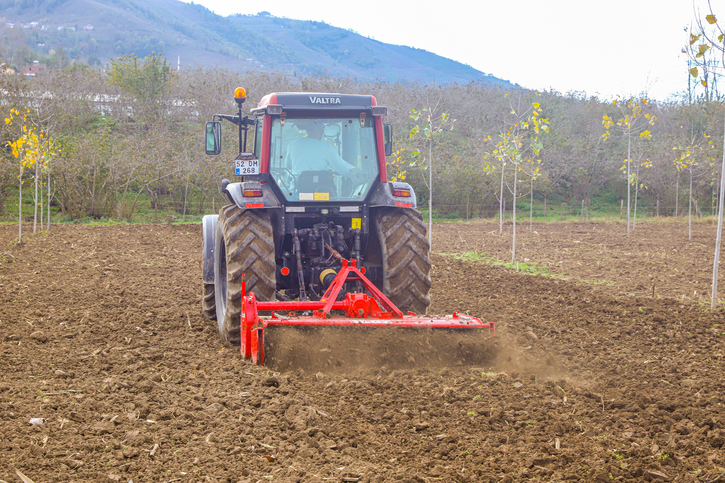 Ordulu üreticiler tarım makinelerine kavuştu