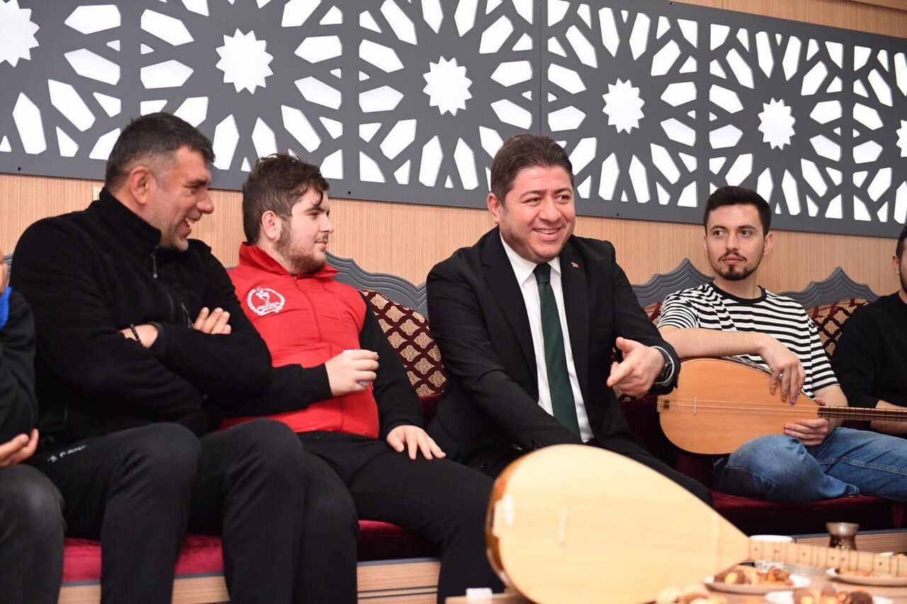 aşkın tören ordu 52