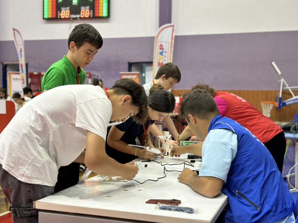 449194822 861999942631769 6192947782489881104 N