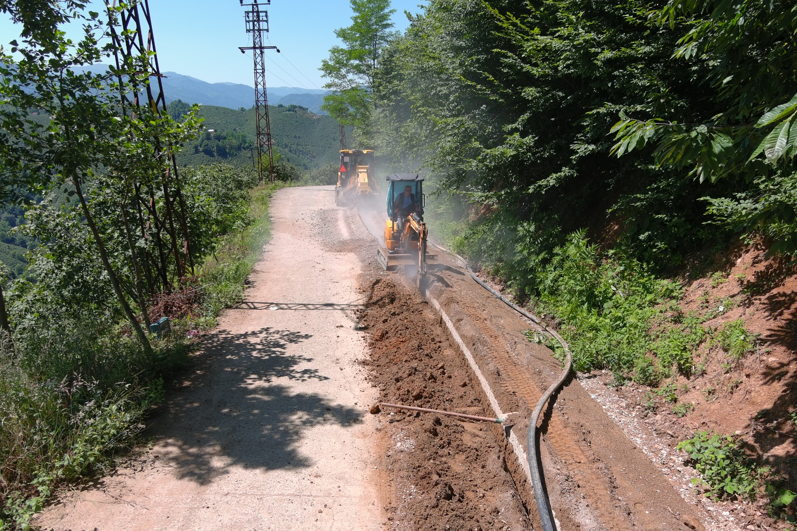 Büyükşehi̇r, Bi̇r Hi̇zmeti̇ Daha Tamamladi (5)