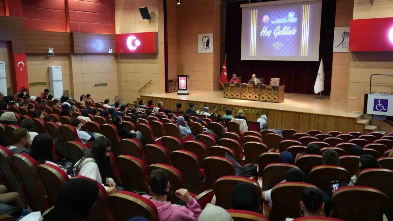 KBÜ’de sağlık yönetiminde insan kaynağı planlaması ele alındı